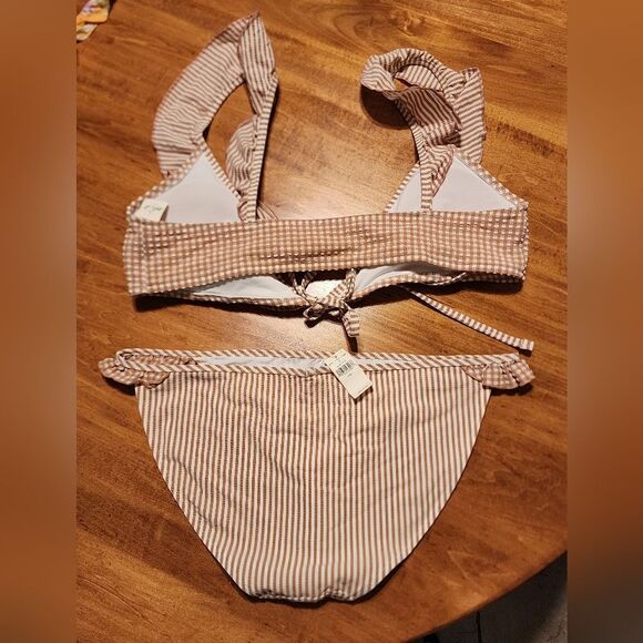 NWT Aerie Seersucker Ruffle Wrap 2 Piece Bikini Size Large - Picture 5 of 10